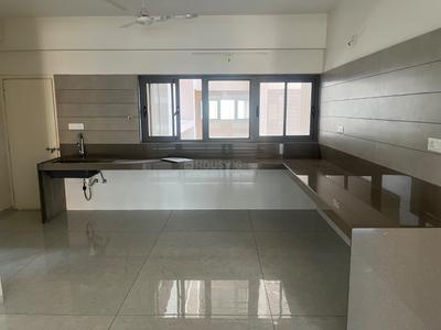 Kitchen Image of 4000 Sq.ft 4 BHK Apartment / Flat for sale in Motera Ahmedabad for Rs. 18900000