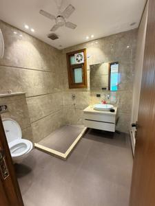 Bathroom Image of 2000 Sq.ft 3 BHK Builder Floor for sale in Palam Vihar Gurgaon for Rs. 30000000
