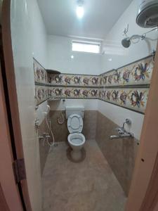 Bathroom Image of 2400 Sq.ft 2 BHK Apartment / Flat for rent in Dinnur Hosur for Rs. 24000