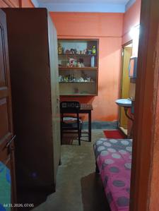 Bedroom Image of 325 Sq.ft 1 RK Builder Floor for rent in Bijoygarh Kolkata for Rs. 5500