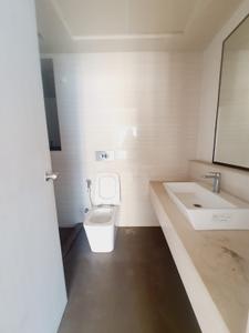 Bathroom Image of 4200 Sq.ft 4 BHK Apartment / Flat for sale in Ambuja Utalika Luxury, Mukundapur Kolkata for Rs. 61000000