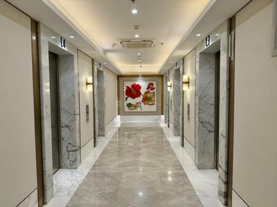 Passage Image of 2301 Sq.ft 3.5 BHK Apartment / Flat for sale in DLF One Midtown, Karampura New Delhi for Rs. 64000000
