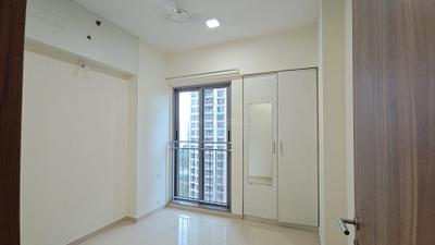 Bedroom Image of 855 Sq.ft 2 BHK Apartment / Flat for rent in Kalpataru Sunrise, Thane West Thane for Rs. 35000