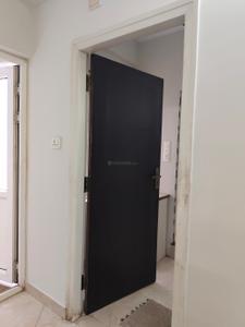 Bathroom Image of 500 Sq.ft 1 BHK Apartment / Flat for rent in Halasuru Bengaluru for Rs. 17000