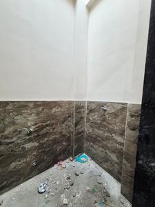 Bathroom Image of 600 Sq.ft 1 BHK Apartment / Flat for rent in Mahalakshmi Nagar Indore for Rs. 15000