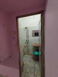 Bathroom Image of 600 Sq.ft 1 RK Independent House for rent in Rameshwari Nagpur for Rs. 5500
