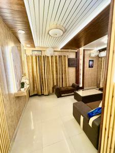 Living Room Image of 900 Sq.ft 2 BHK Apartment / Flat for sale in Indira Nagar Lucknow for Rs. 7000000