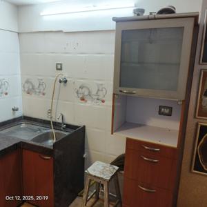 Kitchen Image of 900 Sq.ft 2 BHK Apartment / Flat for rent in Solomon Apartments, Pali Hill Mumbai for Rs. 135000