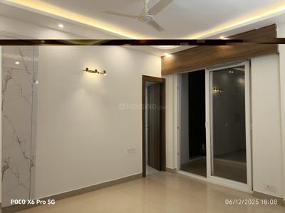 Bedroom Image of 2300 Sq.ft 4 BHK Apartment / Flat for sale in Amrapali Heartbeat City IV, Sector 107 Noida for Rs. 32500000