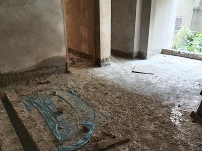 Hall Image of 1000 Sq.ft 2 BHK Apartment / Flat for sale in Garfa Kolkata for Rs. 6100000