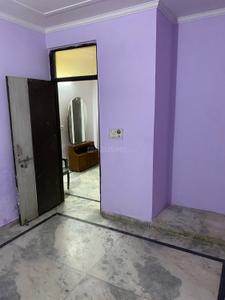 Bedroom Image of 450 Sq.ft 2 BHK Builder Floor for rent in Vishnu Garden New Delhi for Rs. 12000