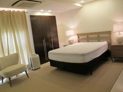 Bedroom Image of 2500 Sq.ft 3 BHK Builder Floor for rent in Jor Bagh New Delhi for Rs. 550000