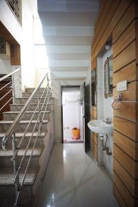 Image of 5850 Sq.ft 5 BHK Independent House for sale in Bapunagar, Ahmedabad for Rs. 31100000