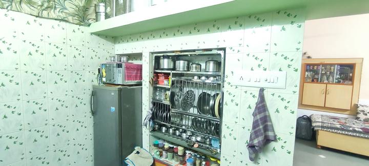 Janakpuri flats Kitchen 1