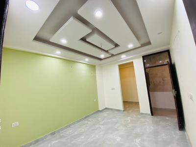 Bedroom Image of 1550 Sq.ft 3 BHK Apartment / Flat for sale in Capital Home 102, Sector 102 Noida for Rs. 6800000