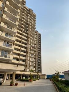 Image of 1483 Sq.ft 3 BHK Apartment / Flat for sale in Pareena Mi Casa, Sector 68, Gurgaon for Rs. 18900000