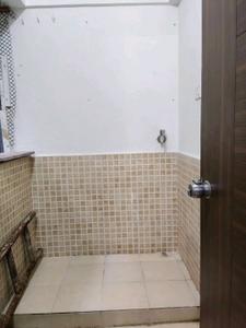 Bathroom Image of 900 Sq.ft 1 BHK Apartment / Flat for rent in Jule Solapur for Rs. 12000