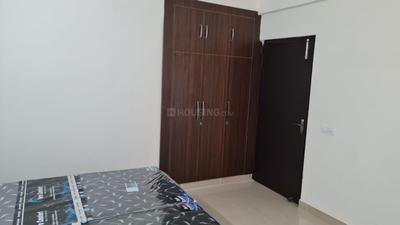 Bedroom Image of 500 Sq.ft 1 RK Independent House for rent in Amrapali Princely Estate, Sector 76 Noida for Rs. 20000
