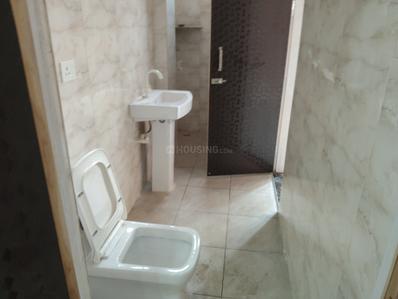 Image of 650 Sq.ft 2 BHK Builder Floor for rent in Preet Vihar, New Delhi for Rs. 15000