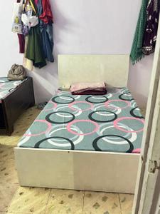 Bedroom Image of Sriya's pg in Andheri West, Mumbai