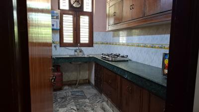 Kitchen Image of 1300 Sq.ft 2 BHK Builder Floor for rent in Sector 55 Gurgaon for Rs. 40000