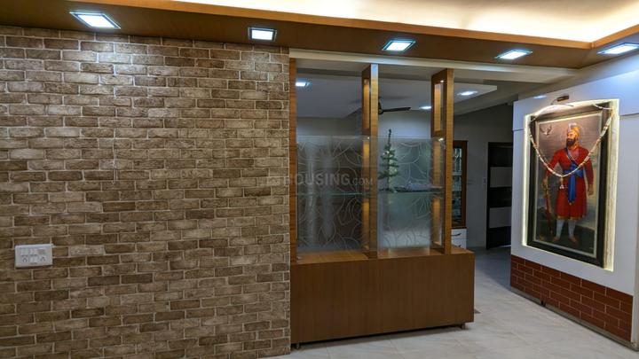 Avalon Courtyard 2 Main Image 1