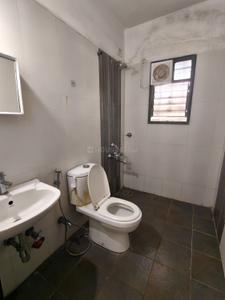 Bathroom Image of 1100 Sq.ft 2 BHK Apartment / Flat for rent in Kohinoor Shangrila, Pimpri Pune for Rs. 33000
