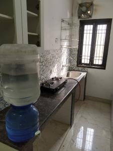 Kitchen Image of 600 Sq.ft 1 BHK Apartment / Flat for rent in Savitri Niwas, Mahmoorganj Varanasi for Rs. 14000