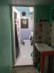 Image of 850 Sq.ft 2 BHK Apartment / Flat for rent in Airport Gate no. 1, Kolkata for Rs. 12000