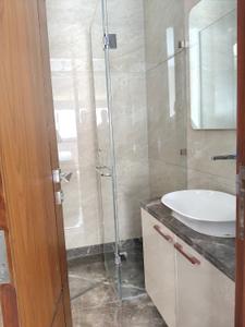 Bathroom Image of 2700 Sq.ft 4 BHK Builder Floor for rent in Safdarjung Enclave New Delhi for Rs. 200000