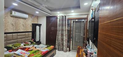 Bedroom Image of 1300 Sq.ft 3 BHK Builder Floor for sale in New Rajinder Nagar New Delhi for Rs. 33000000