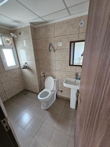 Bathroom Image of 1475 Sq.ft 3 BHK Apartment / Flat for rent in Gulshan Botnia, Sector 144 Noida for Rs. 55000