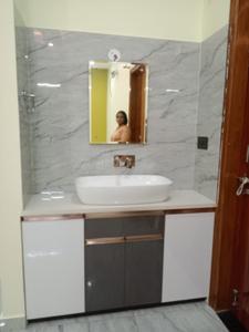 Bathroom Image of 1355 Sq.ft 3 BHK Apartment / Flat for rent in Ratan Royal, Gomti Nagar Lucknow for Rs. 30000