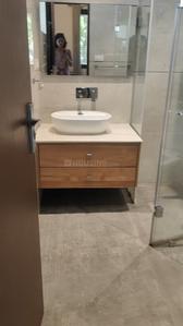 Bathroom Image of 5381 Sq.ft 6 BHK Independent House for rent in Panjim Goa for Rs. 270000