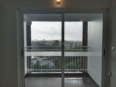 Balcony Image of 1600 Sq.ft 3 BHK Apartment / Flat for rent in Maradu Kochi for Rs. 37000