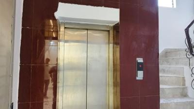 Lift Image of 1050 Sq.ft 3.5 BHK Builder Floor for sale in Mahavir Enclave New Delhi for Rs. 6700000