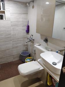 Bathroom Image of 900 Sq.ft 2 BHK Apartment / Flat for rent in Cosmos Classique, Thane West Thane for Rs. 40000