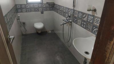 Image of 850 Sq.ft 2 BHK Apartment / Flat for rent in Saffron Apartments, Borivali West, Mumbai for Rs. 56000