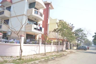 Image of 841 Sq.ft 1 BHK Independent House for rent in Sector 5, Gurgaon for Rs. 15000