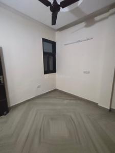 Bedroom Image of 950 Sq.ft 2 BHK Builder Floor for rent in Ramesh Nagar New Delhi for Rs. 24000