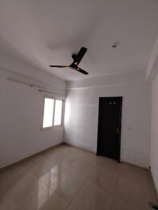 Bedroom Image of 1229 Sq.ft 2 BHK Apartment / Flat for rent in Strategic Royal Court, Noida Extension Greater Noida for Rs. 22000