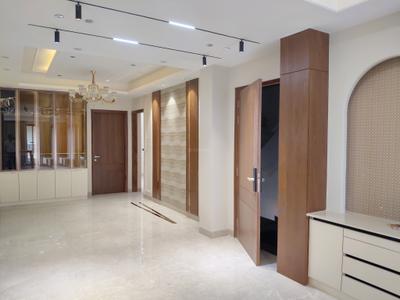 Living Room Image of 2700 Sq.ft 4 BHK Builder Floor for sale in Ansal Esencia Sector 67, Sector 67 Gurgaon for Rs. 28500000