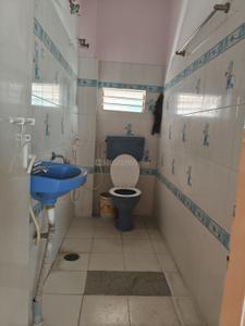 Bathroom Image of 1000 Sq.ft 2 BHK Duplex for rent in Sultanpalya Bengaluru for Rs. 18000