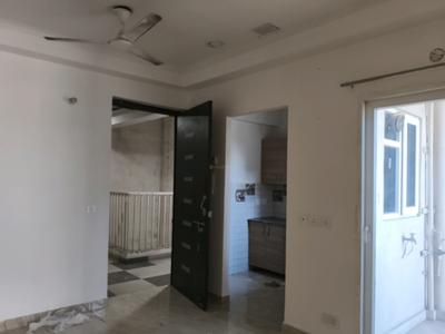Living Room Image of 1075 Sq.ft 2 BHK Apartment / Flat for rent in Gaur City 7th Avenue, Noida Extension Greater Noida for Rs. 24800