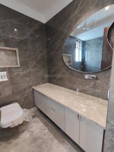 Bathroom Image of 1800 Sq.ft 3 BHK Builder Floor for sale in Shalimar Bagh New Delhi for Rs. 39500000