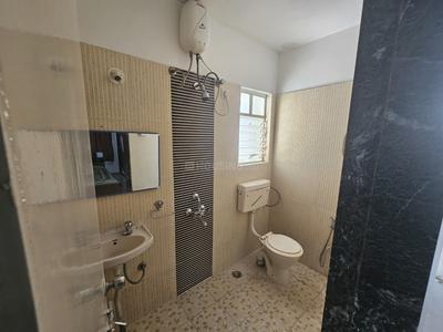 Image of 1450 Sq.ft 3 BHK Apartment / Flat for rent in Nabar Shankar Heights, Aundh, Pune for Rs. 50000