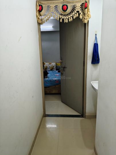 Geeta Nagar Main Image 1