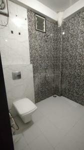 Bathroom Image of 750 Sq.ft 2 BHK Builder Floor for rent in Sangam Nagar Indore for Rs. 11000