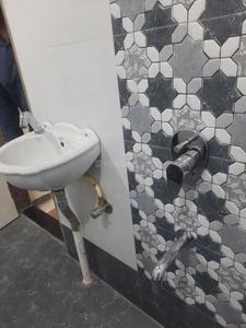 Bathroom Image of 585 Sq.ft 1 BHK Apartment / Flat for sale in Swargate Pune for Rs. 6500000