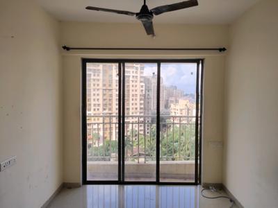 Living Room Image of 500 Sq.ft 1 BHK Apartment / Flat for rent in Raunak Bliss, Kasarvadavali Thane for Rs. 21360